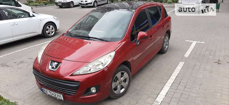 Хетчбек Peugeot 207 2010 в Хмельницькому