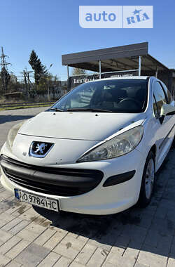 Хэтчбек Peugeot 207 2006 в Иршаве