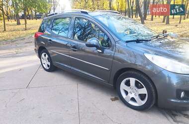 Универсал Peugeot 207 2010 в Днепре