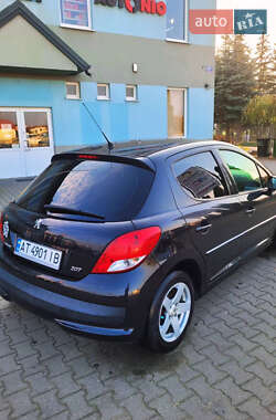 Хэтчбек Peugeot 207 2012 в Ивано-Франковске