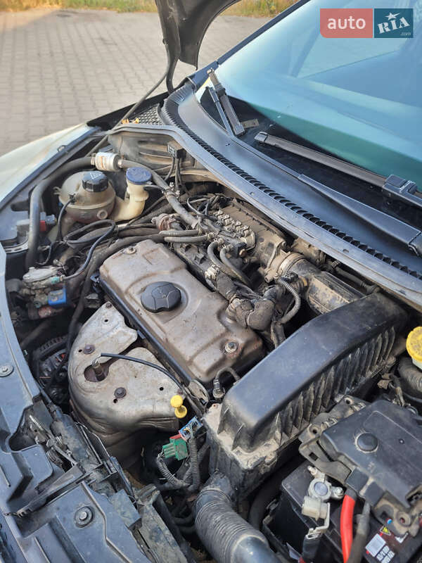 Хетчбек Peugeot 207 2012 в Івано-Франківську