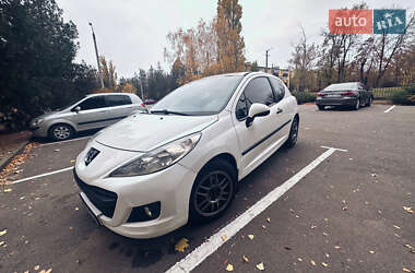 Хэтчбек Peugeot 207 2010 в Кривом Роге