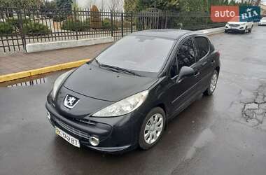 Хэтчбек Peugeot 207 2008 в Львове