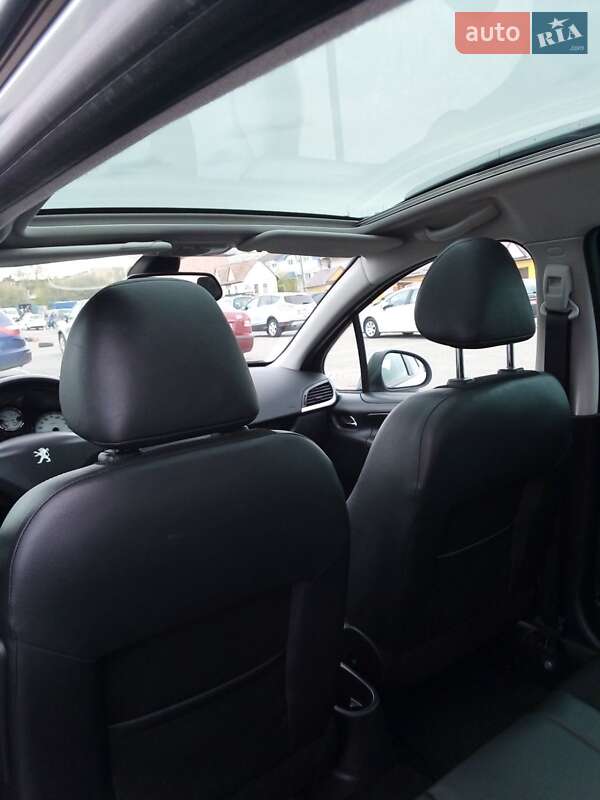 Универсал Peugeot 207 2011 в Киеве