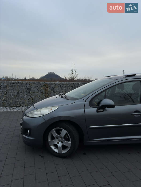 Универсал Peugeot 207 2010 в Мукачево