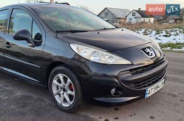 Хэтчбек Peugeot 207 2007 в Калуше