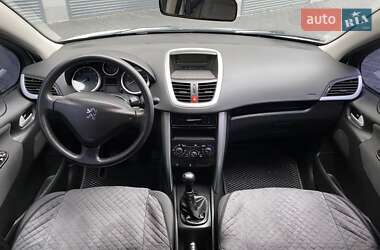 Хэтчбек Peugeot 207 2011 в Хмельницком