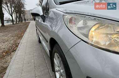 Хетчбек Peugeot 207 2007 в Лисянці