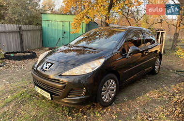 Хэтчбек Peugeot 207 2009 в Полтаве