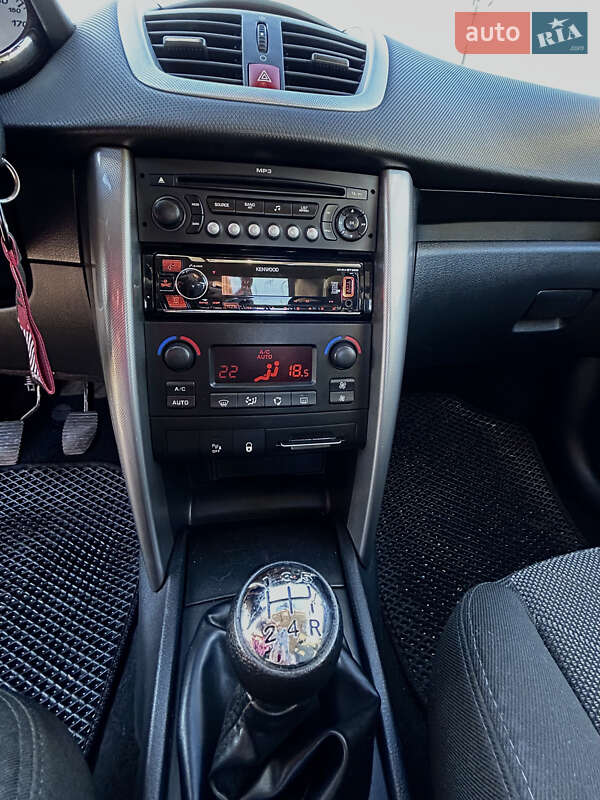 Хэтчбек Peugeot 207 2009 в Одессе