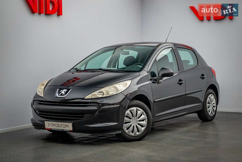 Хэтчбек Peugeot 207 2008 в Киеве