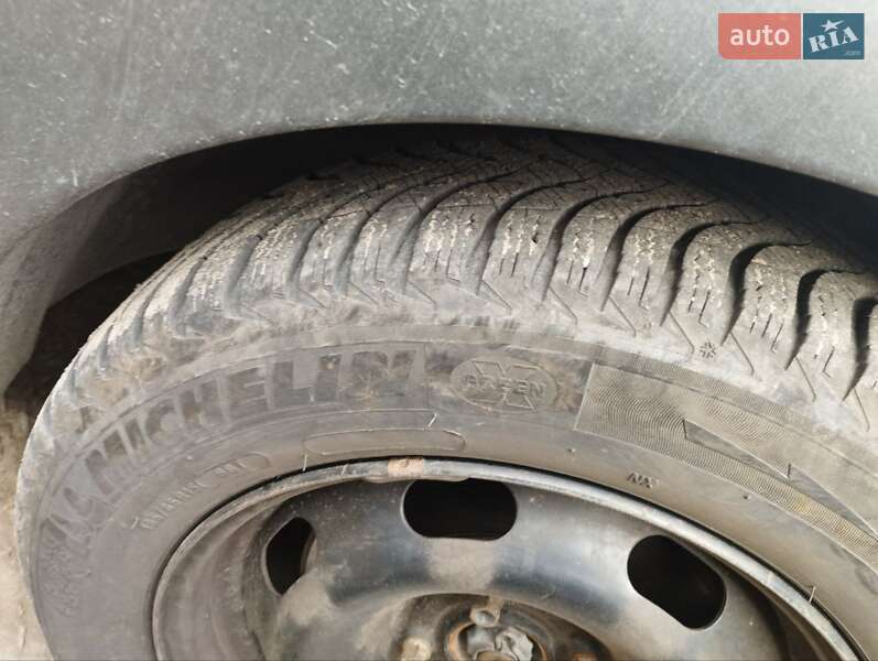 Хэтчбек Peugeot 207 2008 в Запорожье фото 4 Хэтчбек Peugeot 207 2008 в Запорожье