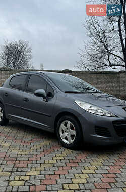 Peugeot 207 2010 Peugeot 207 2010