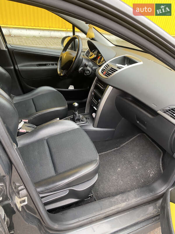 Универсал Peugeot 207 2009 в Николаеве