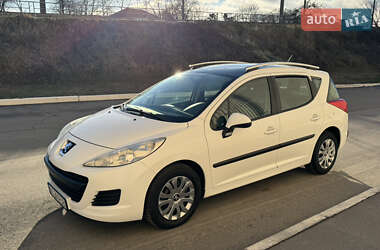 Универсал Peugeot 207 2010 в Полтаве