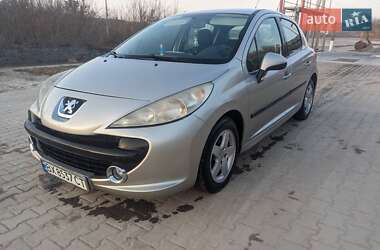 Хэтчбек Peugeot 207 2007 в Городке