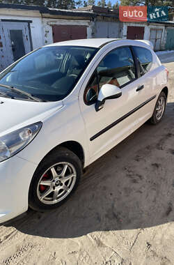 Хэтчбек Peugeot 207 2008 в Славуте