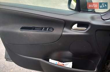 Хэтчбек Peugeot 207 2011 в 