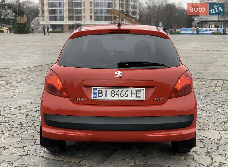 Хэтчбек Peugeot 207 2008 в Кременчуге