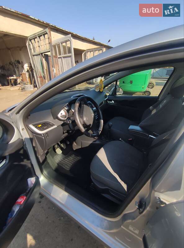 Универсал Peugeot 207 2010 в Тернополе