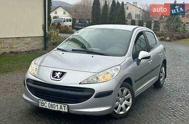 Хэтчбек Peugeot 207 2006 в Жовкве