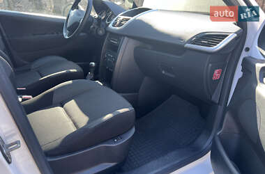 Хетчбек Peugeot 207 2010 в 