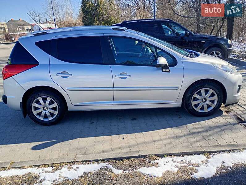 Универсал Peugeot 207 2012 в 