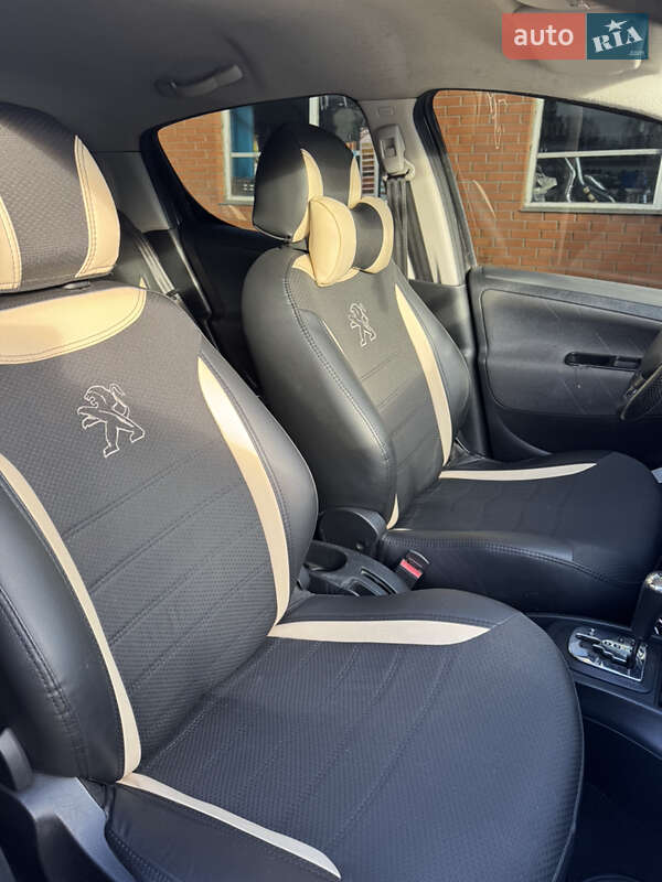 Хетчбек Peugeot 207 2007 в Немирові