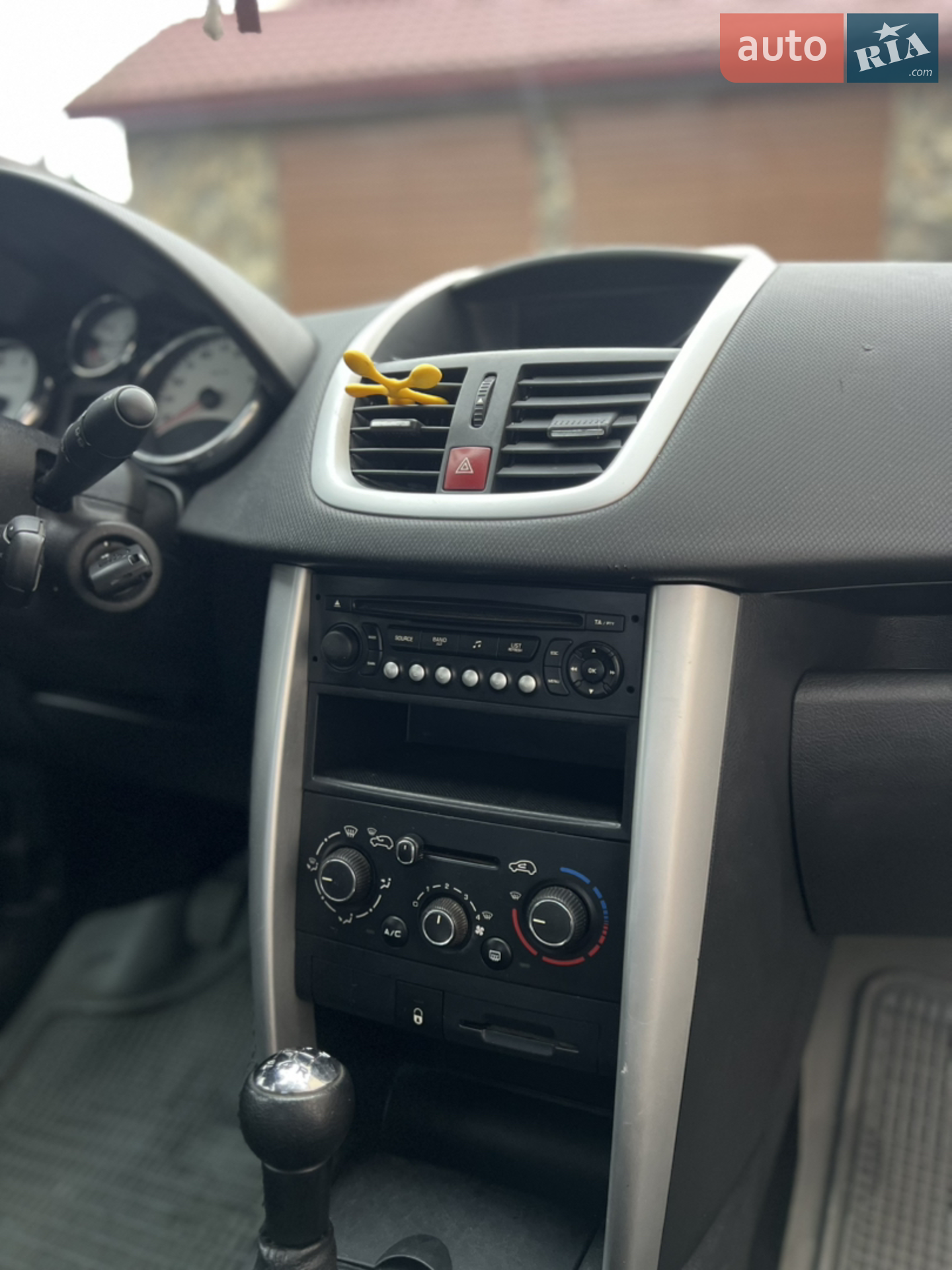 2011 Peugeot 207 - мініатюра 16