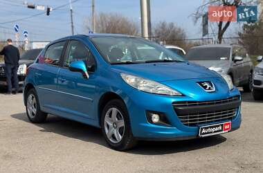 Хетчбек Peugeot 207 2011 в 