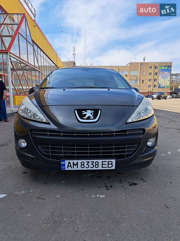Peugeot 207 2011