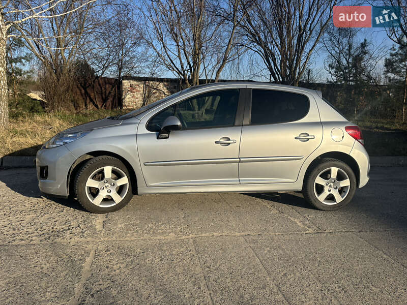 Хетчбек Peugeot 207 2009 в Вараші фото 3 Хетчбек Peugeot 207 2009 в Вараші