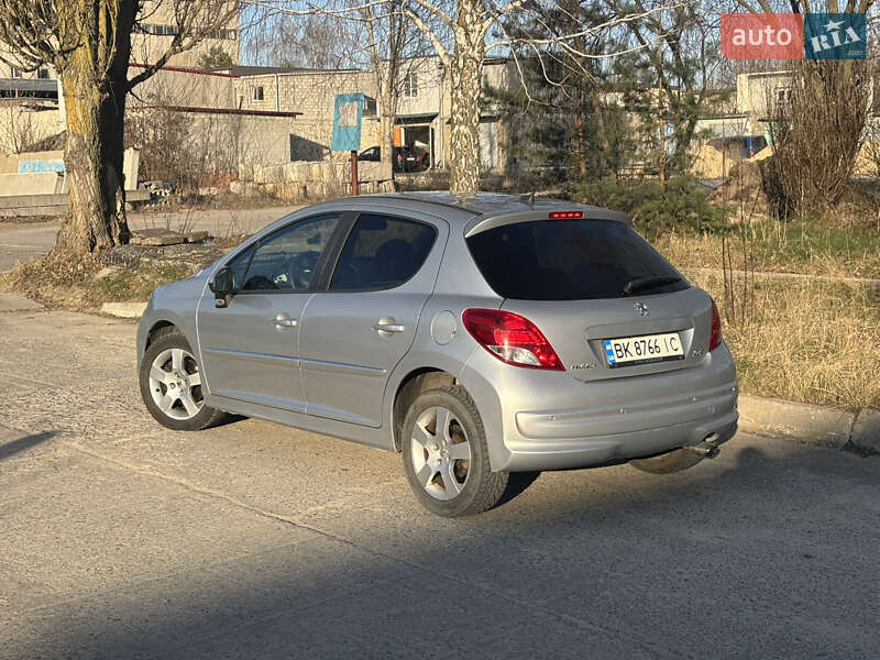 Хетчбек Peugeot 207 2009 в Вараші фото 9 Хетчбек Peugeot 207 2009 в Вараші