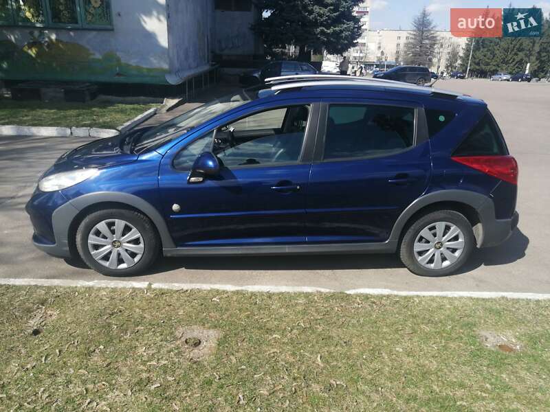 Універсал Peugeot 207 2008 в Рівному