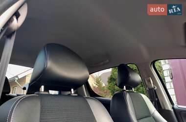 Хэтчбек Peugeot 207 2012 в 
