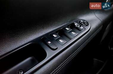 Хэтчбек Peugeot 207 2012 в 