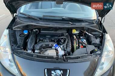 Кабриолет Peugeot 207 2007 в 