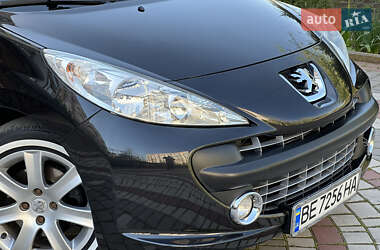 Кабриолет Peugeot 207 2009 в 