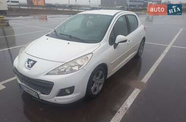 Peugeot 207 2011 Peugeot 207 2011