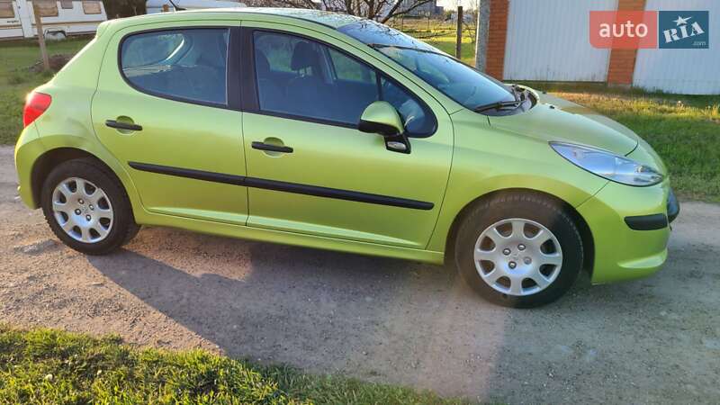 Хетчбек Peugeot 207 2006 в Одесі