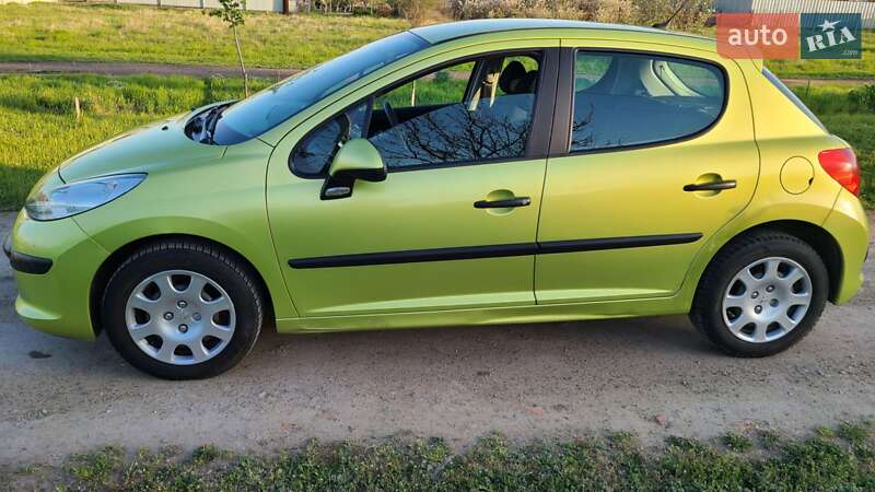 Хетчбек Peugeot 207 2006 в Одесі