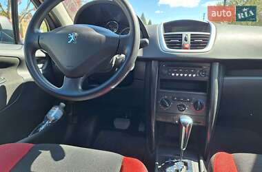 Хетчбек Peugeot 207 2007 в 