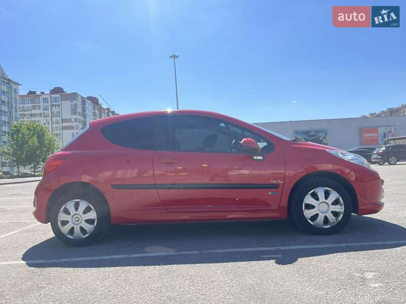 Хетчбек Peugeot 207 2007 в Івано-Франківську