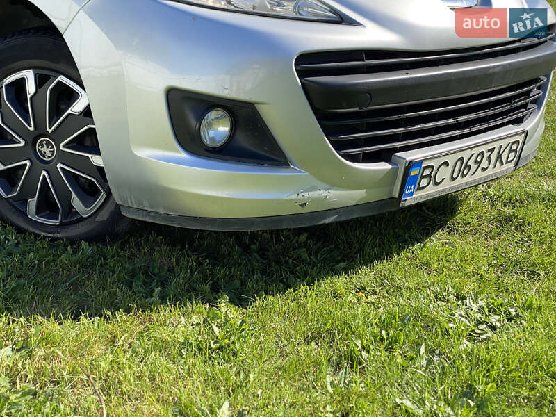 Універсал Peugeot 207 2010 в Львові