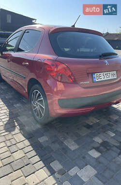 Хэтчбек Peugeot 207 2007 в 