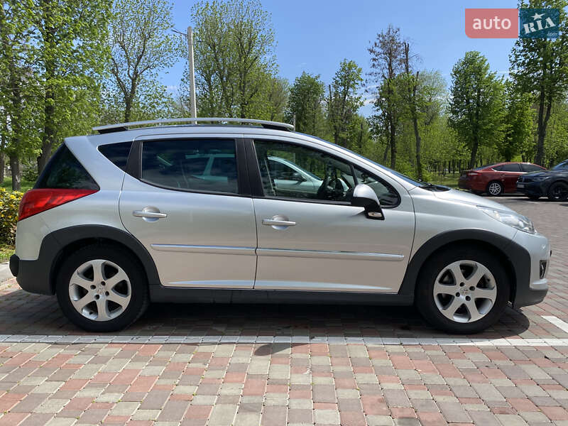 Peugeot 207 2010
