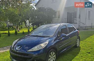 Хэтчбек Peugeot 207 2006 в Львове