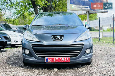 Хэтчбек Peugeot 207 2010 в 
