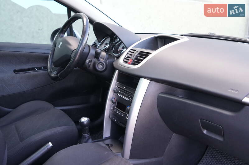 Універсал Peugeot 207 2008 в Києві