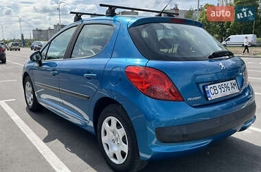 Хетчбек Peugeot 207 2009 в 